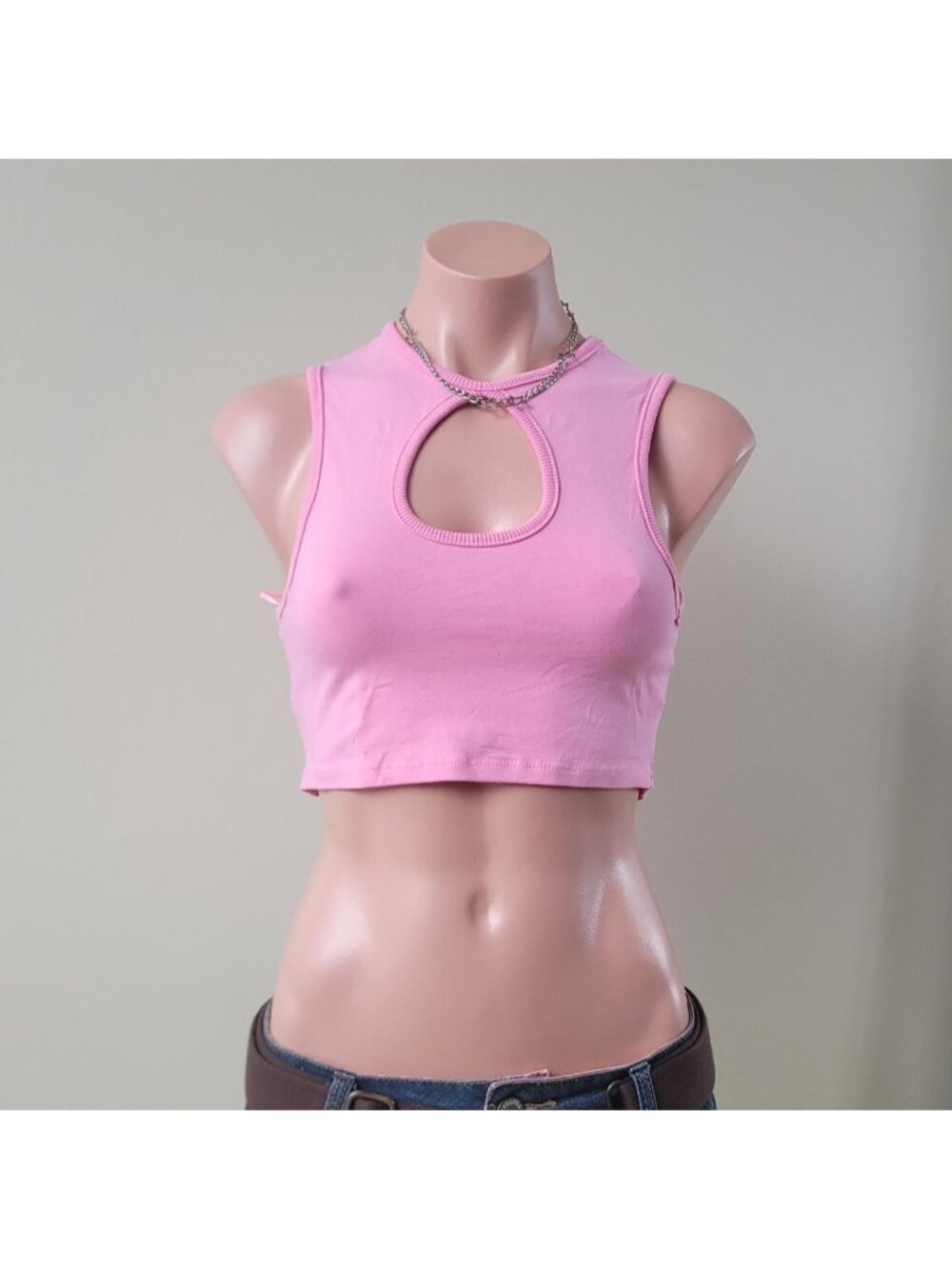 Fashion Nova Baby Pink Chest Cut Out Ring Fitted Crop Top (M)